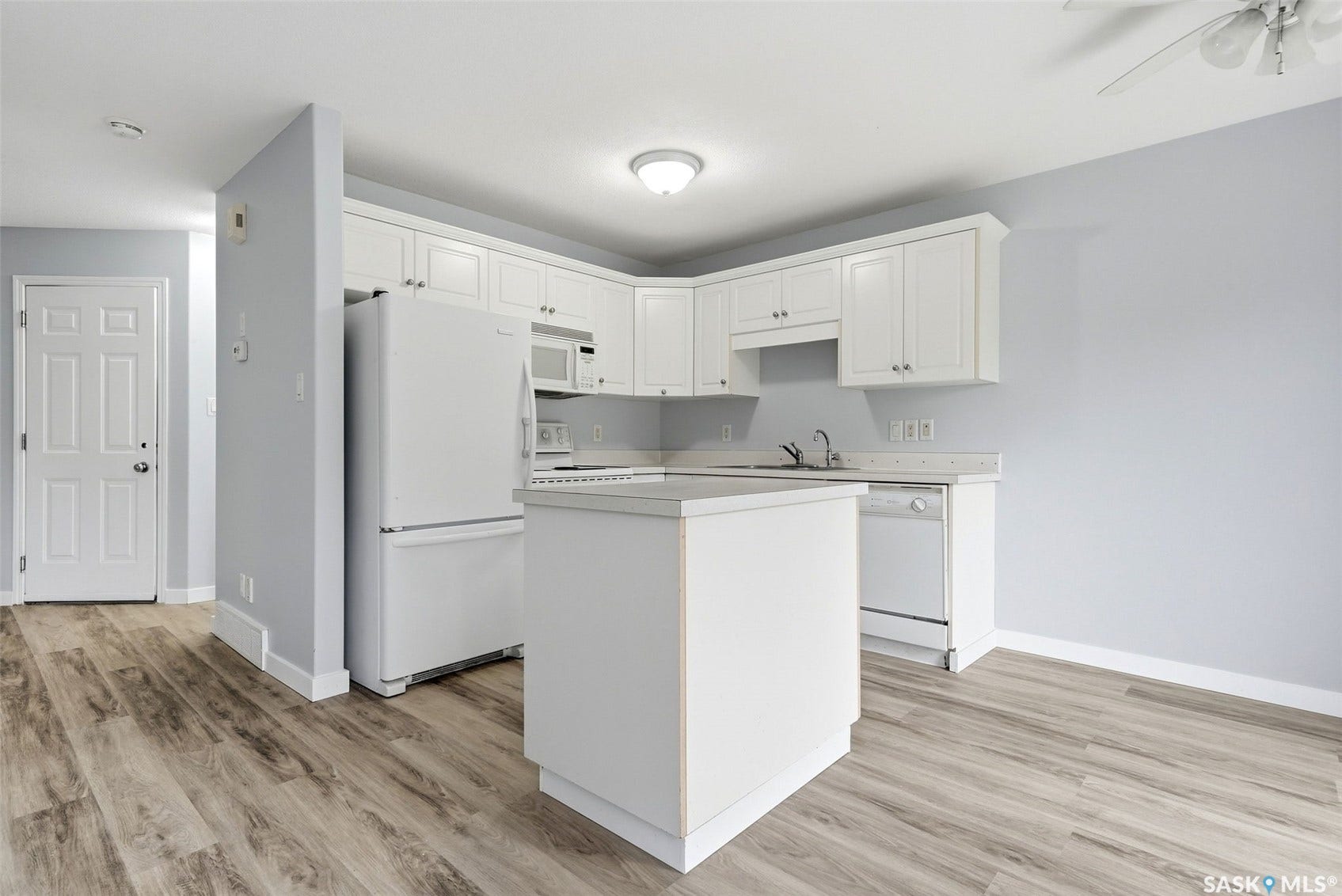 2266 Atkinson Street, Regina SK S4N 7R2