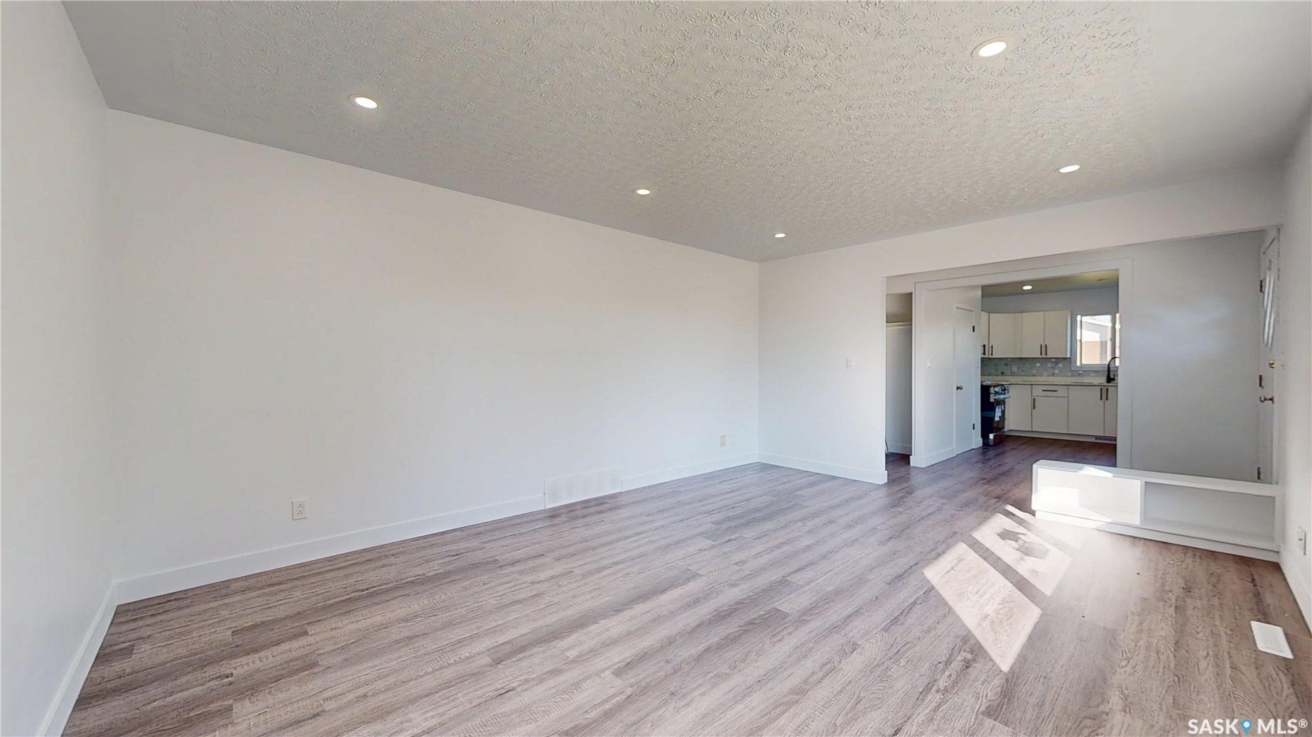 1020 9th Avenue E, Regina SK S4N 0H3