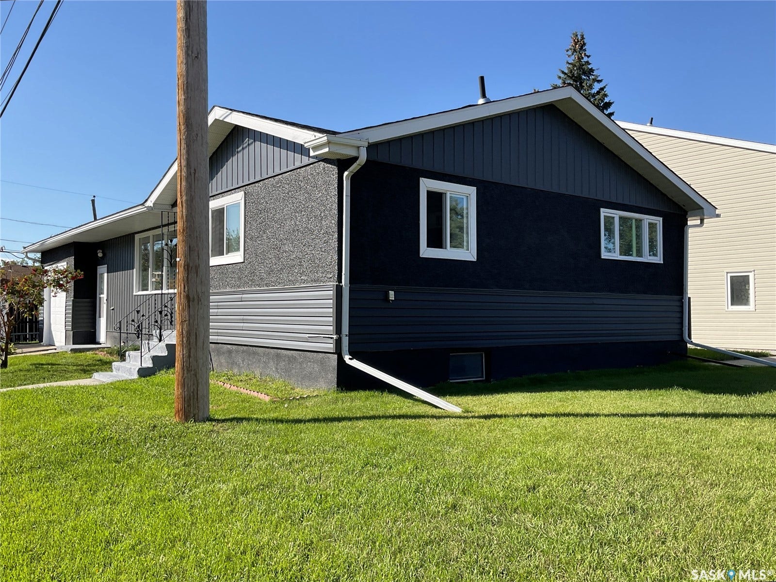 1020 9th Avenue E, Regina SK S4N 0H3