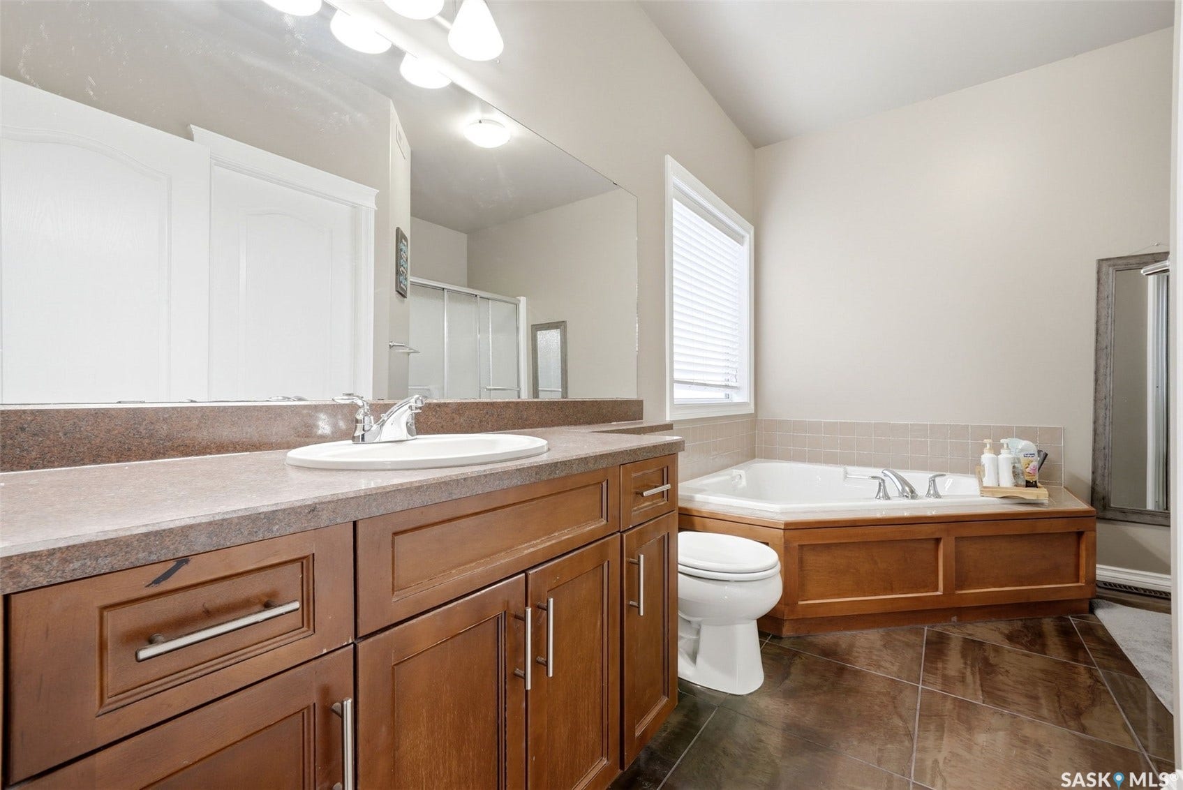 4857 McCombie Crescent, Regina SK S4W 0B2