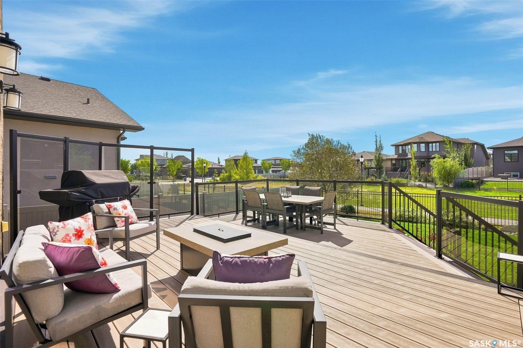 4414 Sandpiper Crescent E, Regina SK S4V 1N3 4414 Sandpiper Crescent E, Regina SK S4V 1N3