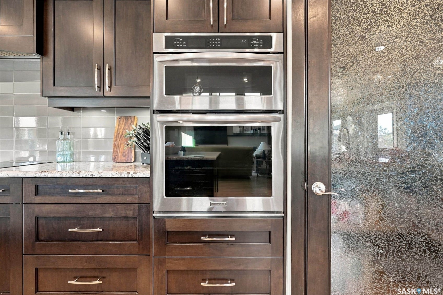 4414 Sandpiper Crescent E, Regina SK S4V 1N3 4414 Sandpiper Crescent E, Regina SK S4V 1N3