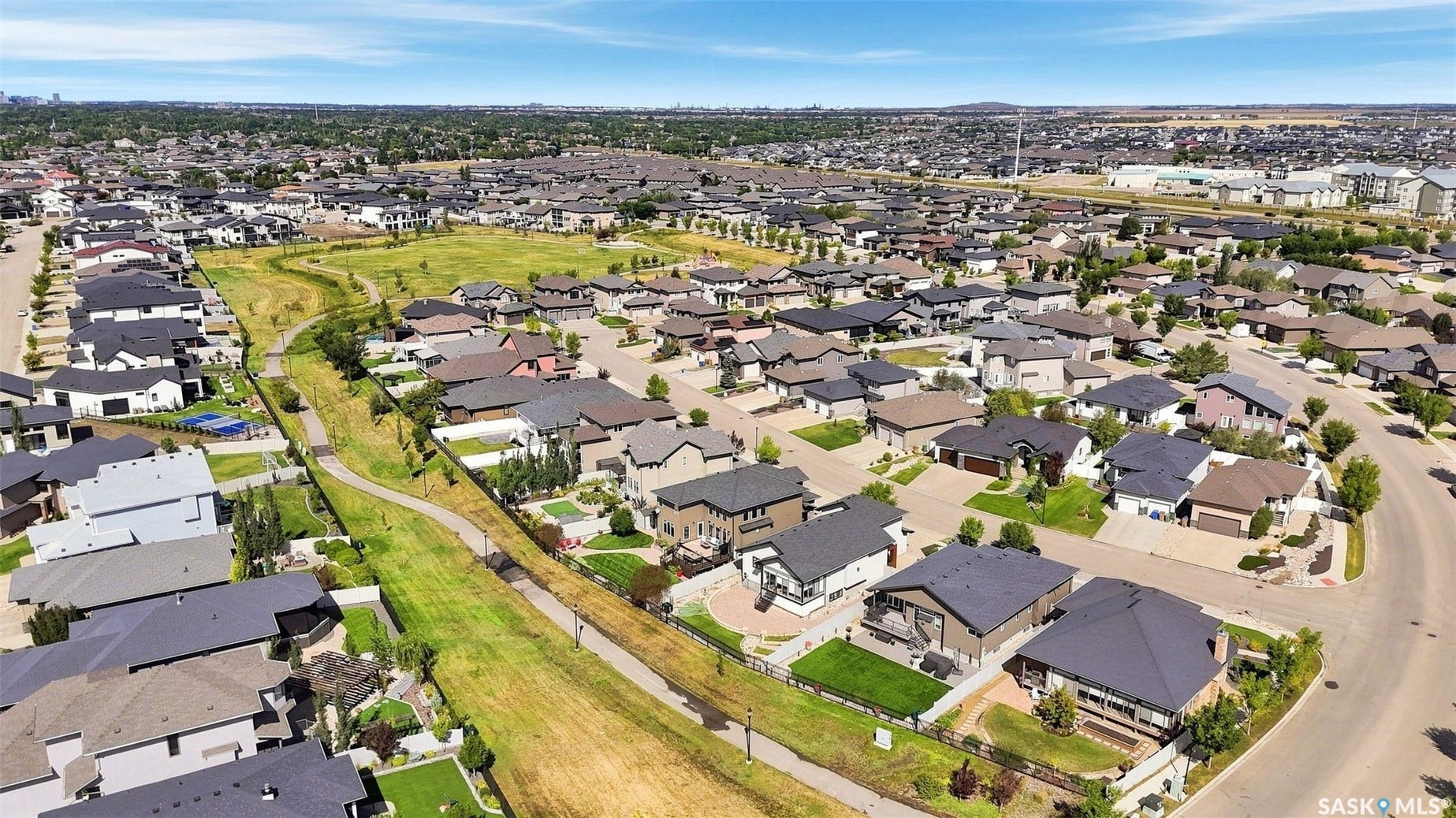 4414 Sandpiper Crescent E, Regina SK S4V 1N3 4414 Sandpiper Crescent E, Regina SK S4V 1N3