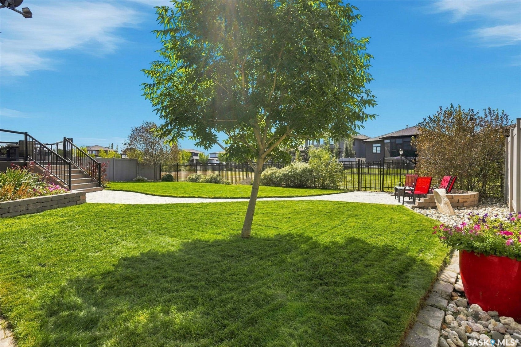 4414 Sandpiper Crescent E, Regina SK S4V 1N3 4414 Sandpiper Crescent E, Regina SK S4V 1N3