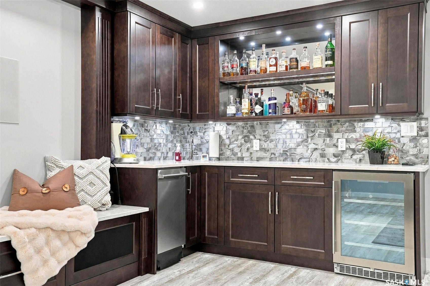 4414 Sandpiper Crescent E, Regina SK S4V 1N3 4414 Sandpiper Crescent E, Regina SK S4V 1N3