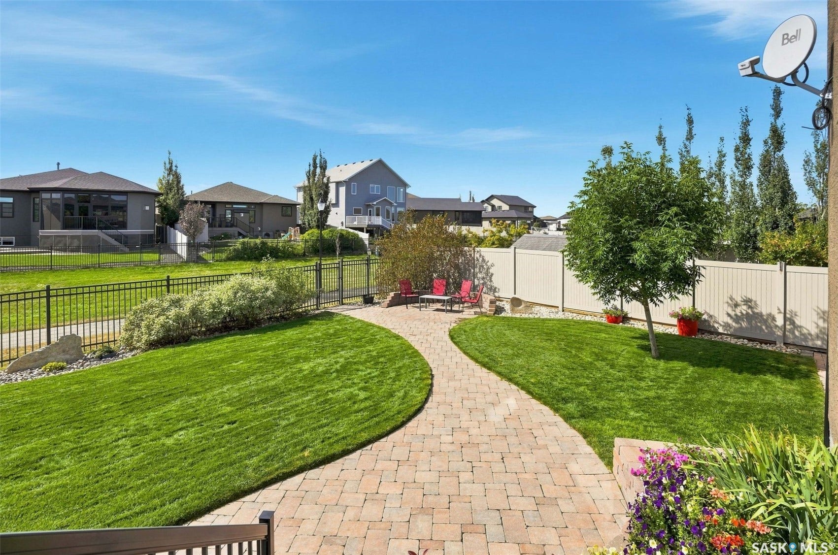 4414 Sandpiper Crescent E, Regina SK S4V 1N3 4414 Sandpiper Crescent E, Regina SK S4V 1N3