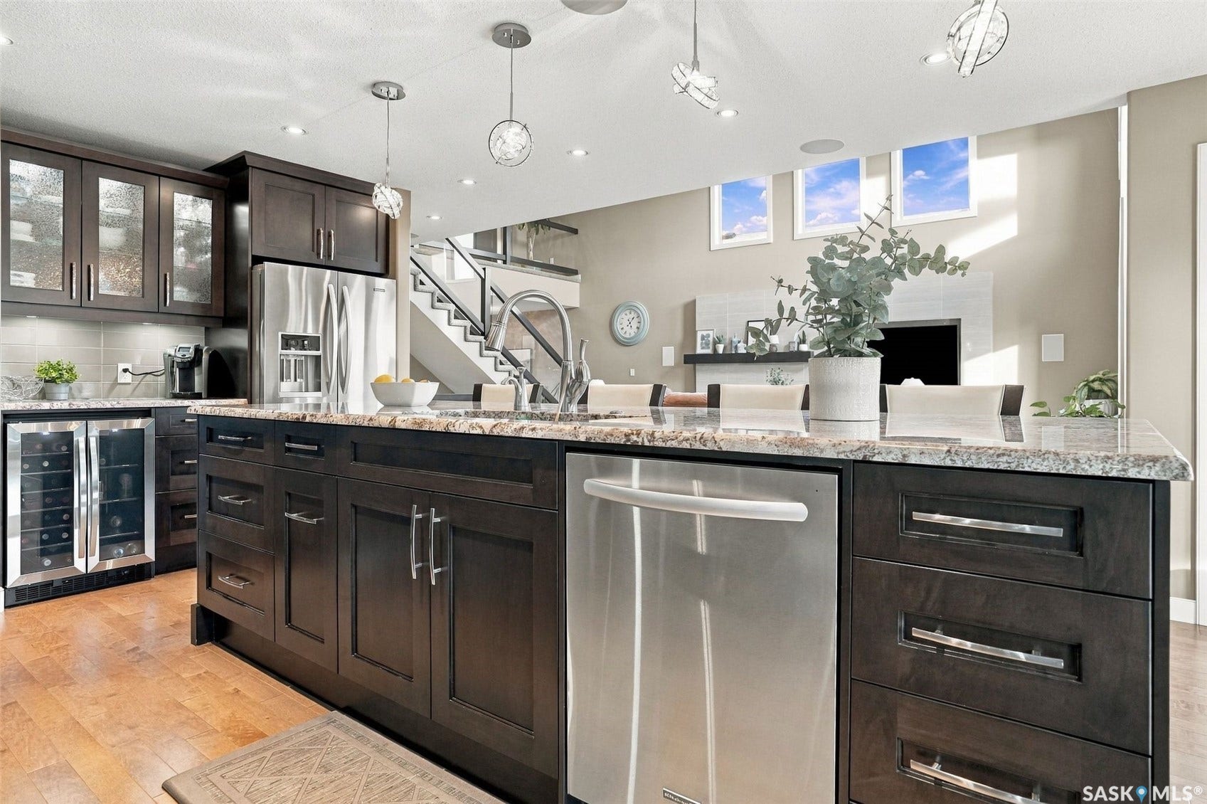 4414 Sandpiper Crescent E, Regina SK S4V 1N3 4414 Sandpiper Crescent E, Regina SK S4V 1N3