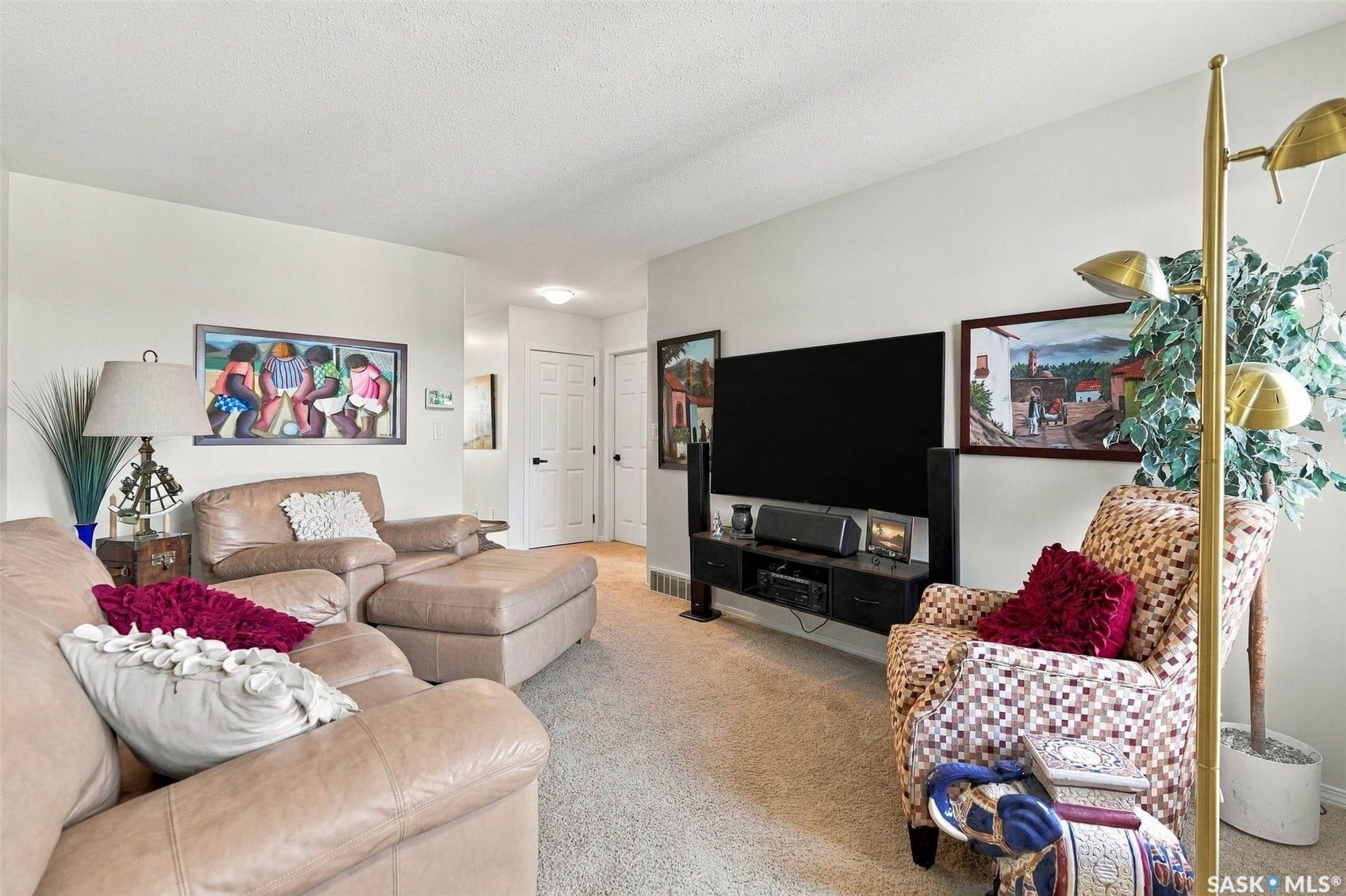 219 South Front Street, Pense SK S0G 3W0