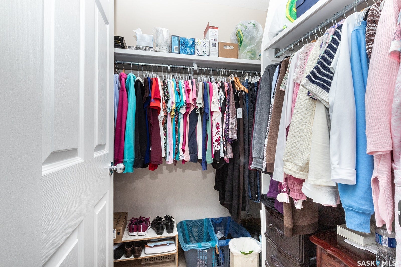 Walk-in closet