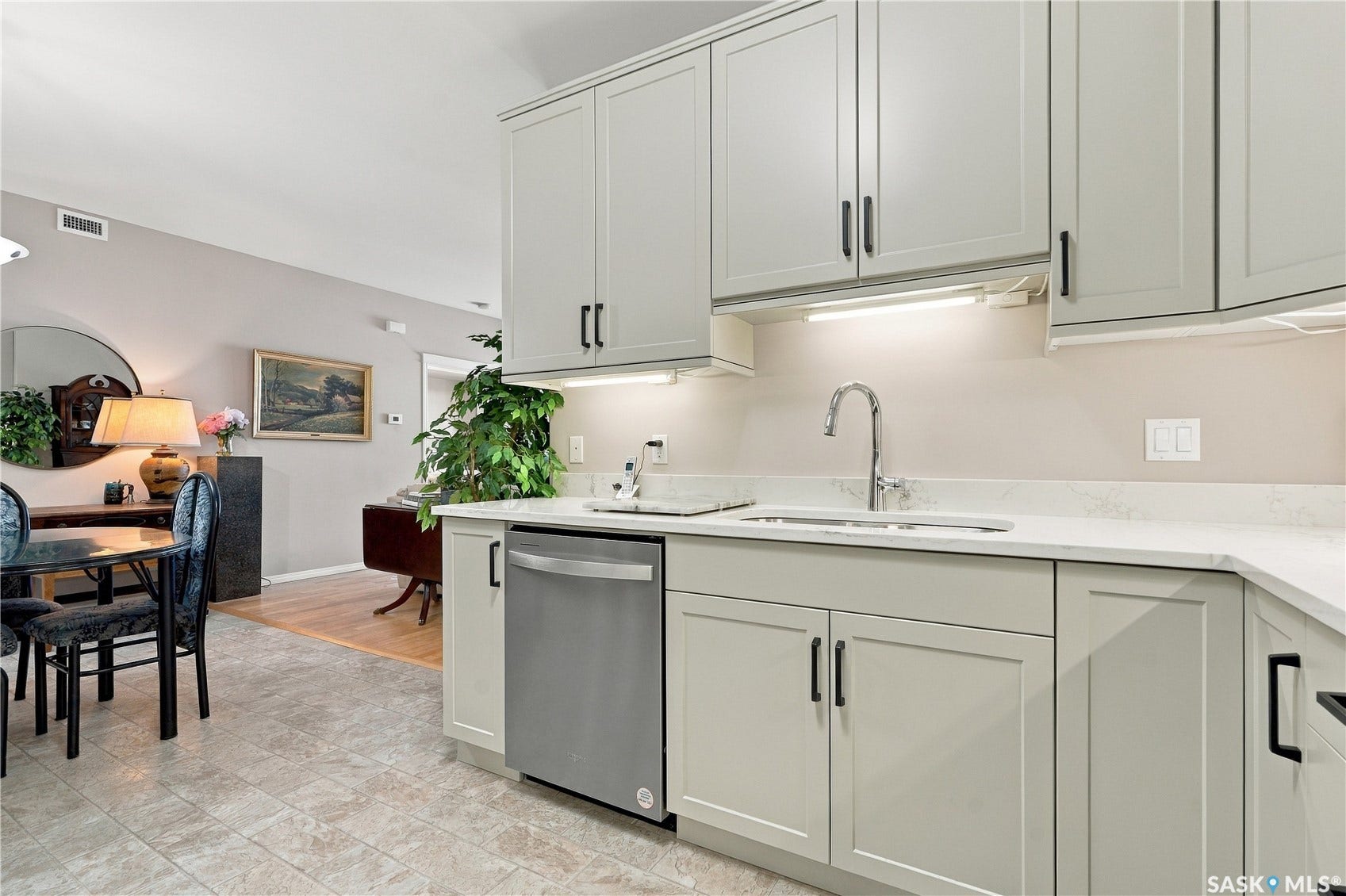 110 Armistice Way, #305, Saskatoon SK S7J 5L8