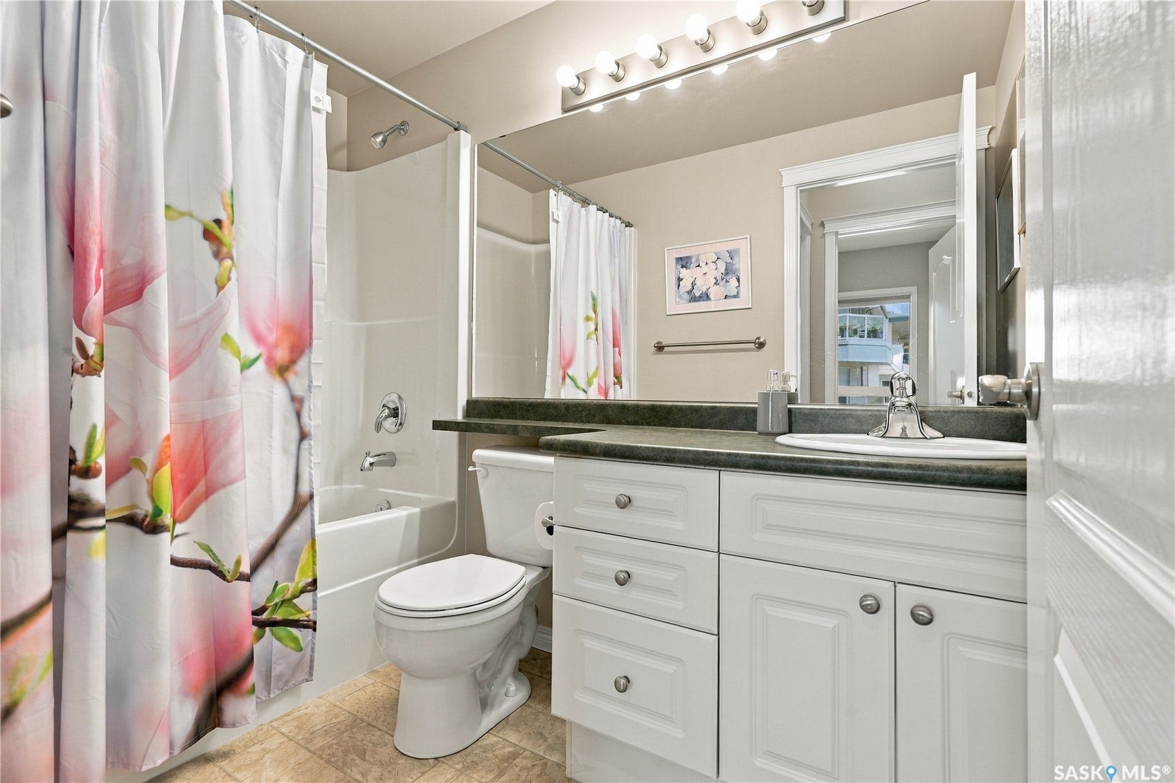110 Armistice Way, #305, Saskatoon SK S7J 5L8