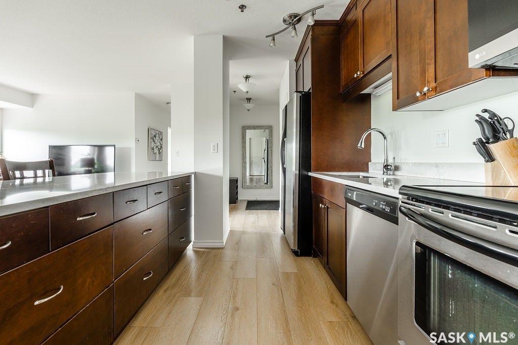902 Spadina Crescent E, #409, Saskatoon SK S7K 0G8