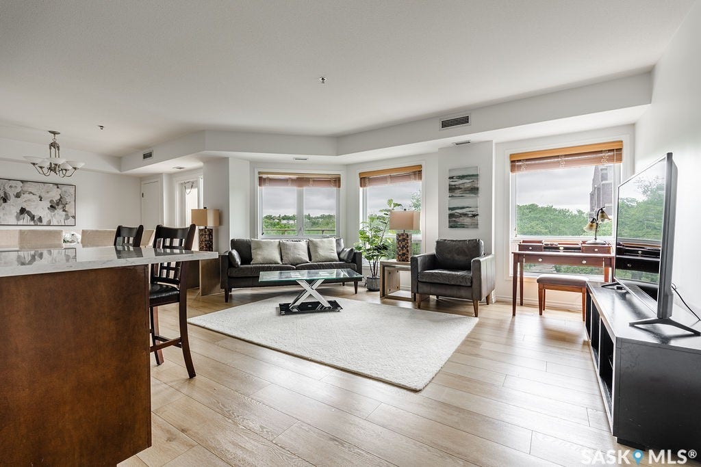 902 Spadina Crescent E, #409, Saskatoon SK S7K 0G8