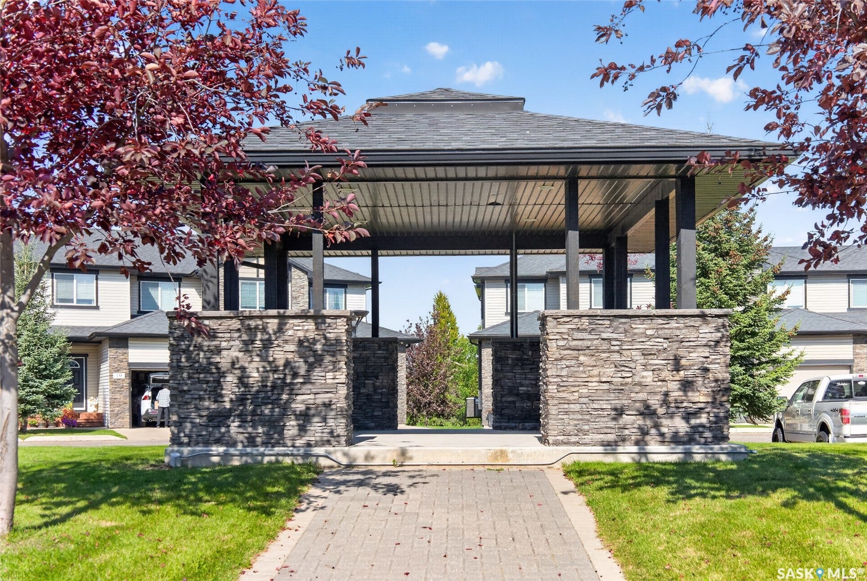 215 Hampton Green, #16, Saskatoon SK S7R 0G7