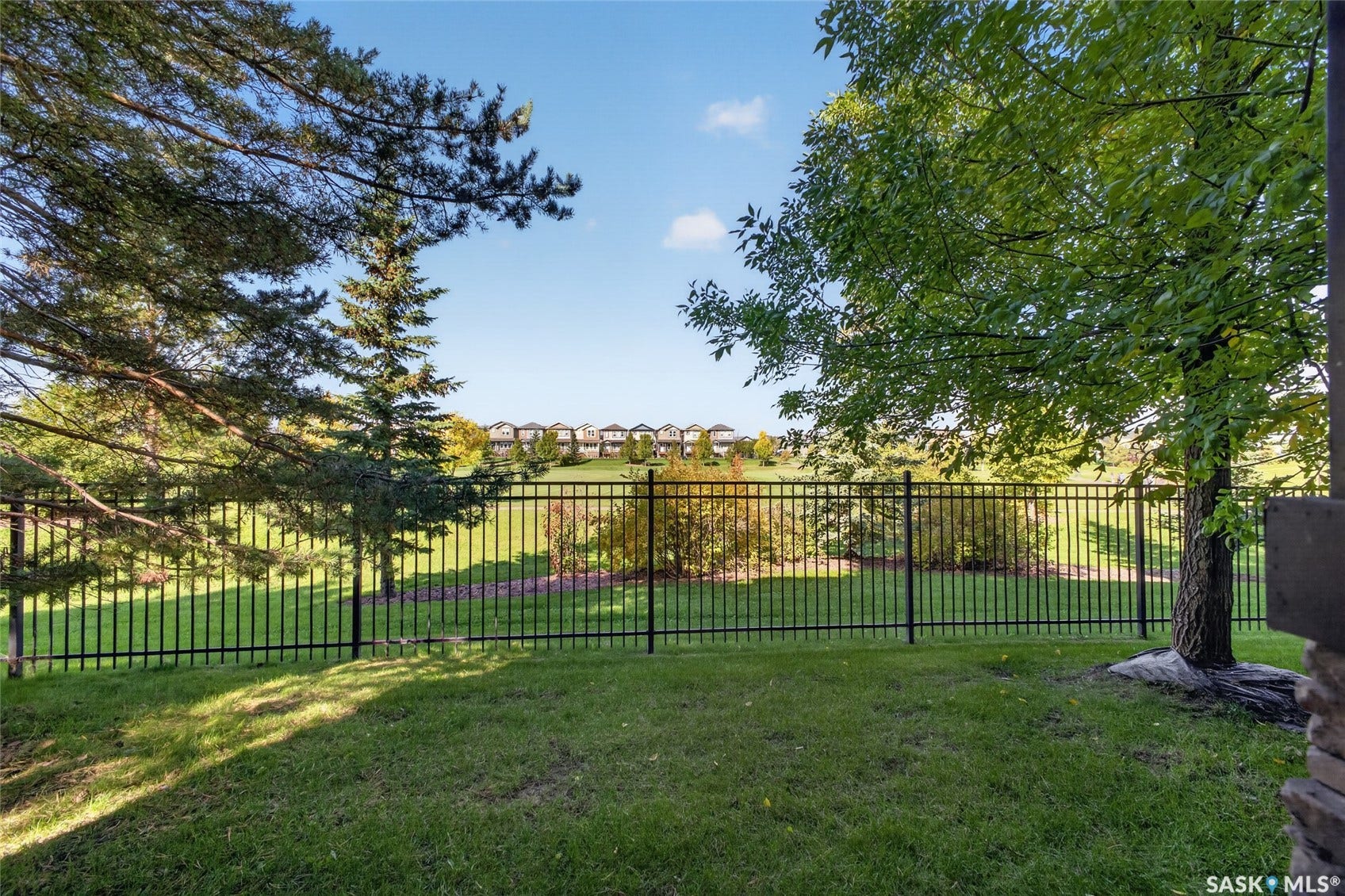 215 Hampton Green, #16, Saskatoon SK S7R 0G7