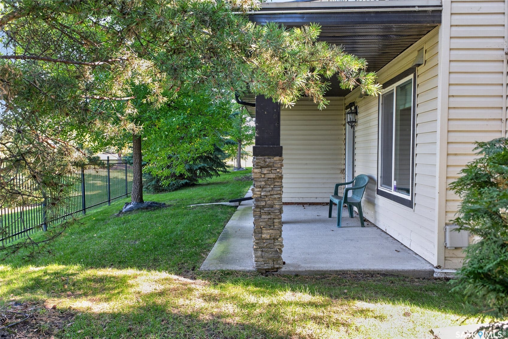 215 Hampton Green, #16, Saskatoon SK S7R 0G7