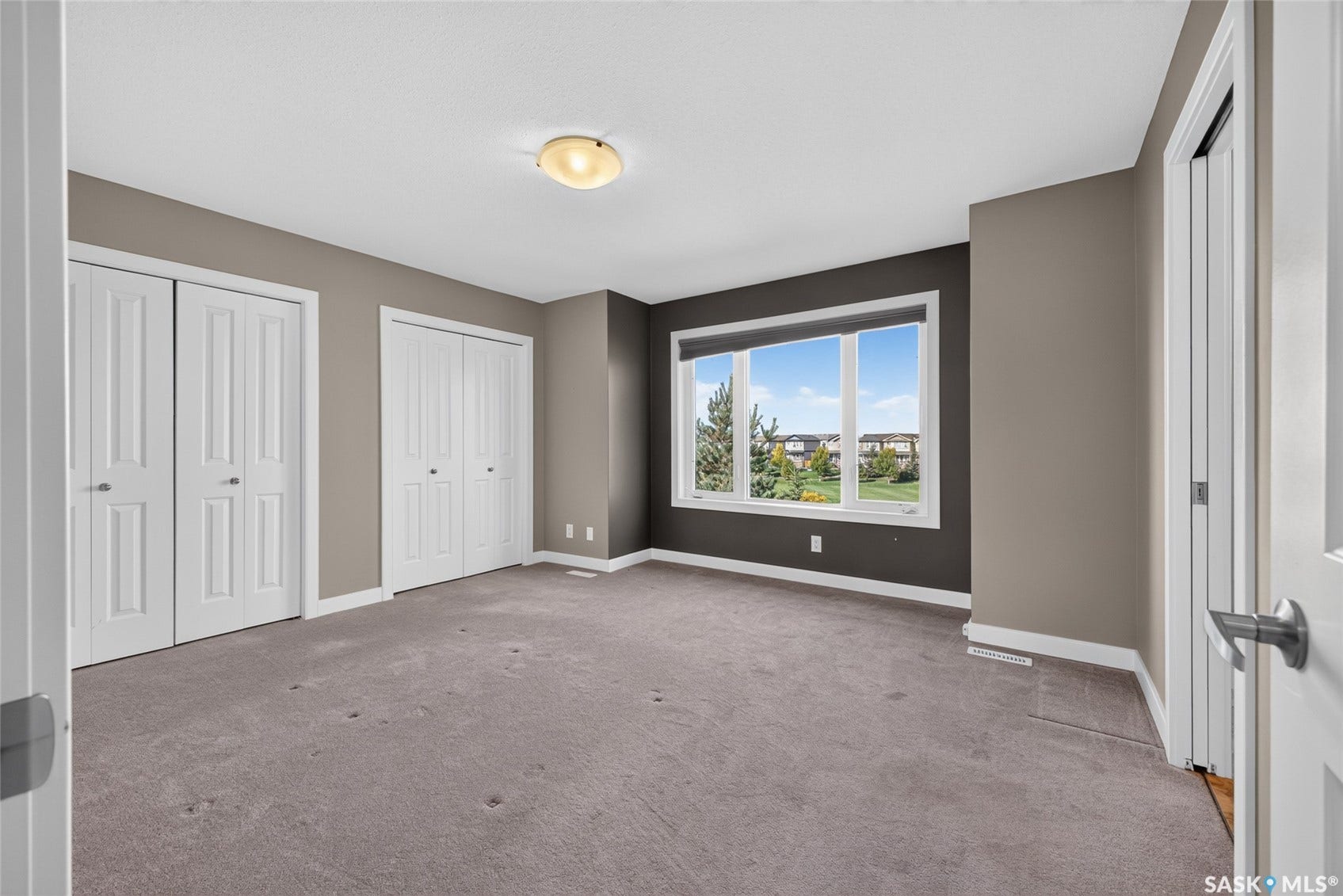 215 Hampton Green, #16, Saskatoon SK S7R 0G7