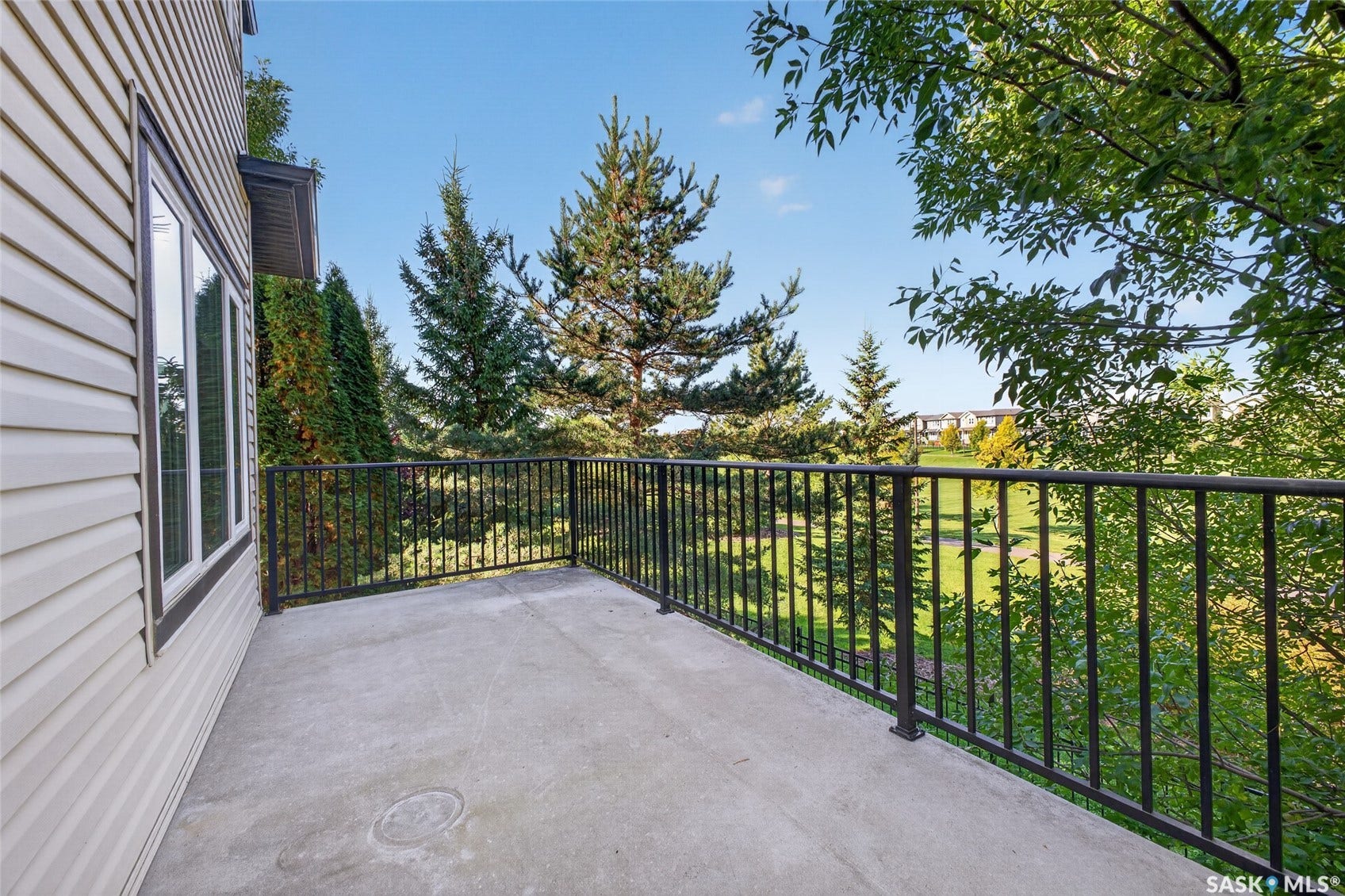 215 Hampton Green, #16, Saskatoon SK S7R 0G7