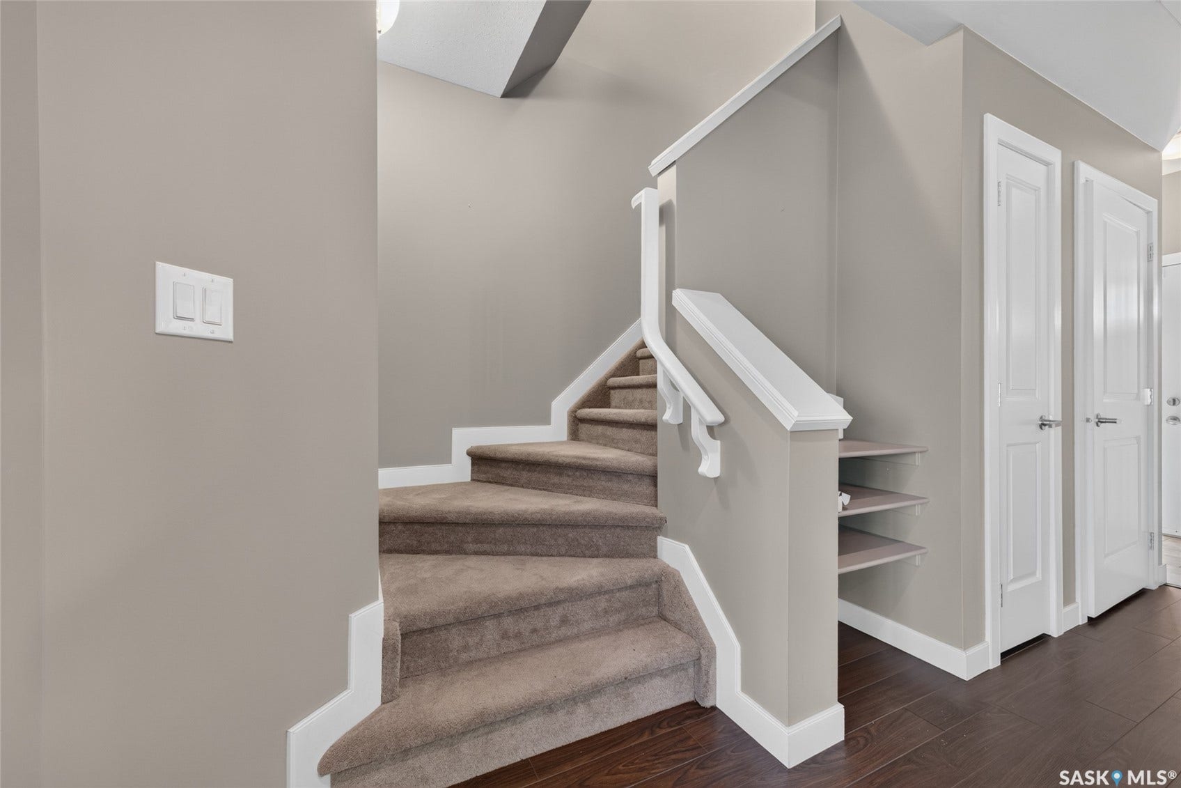 215 Hampton Green, #16, Saskatoon SK S7R 0G7