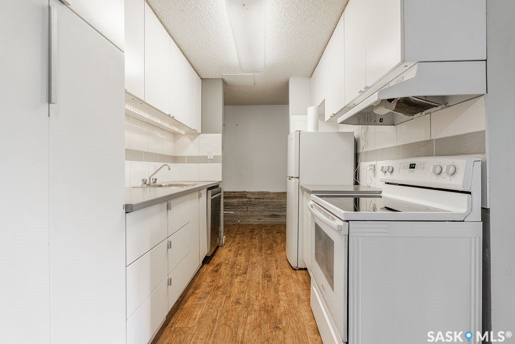 3302 33rd Street W, #212, Saskatoon SK S7L 6C9