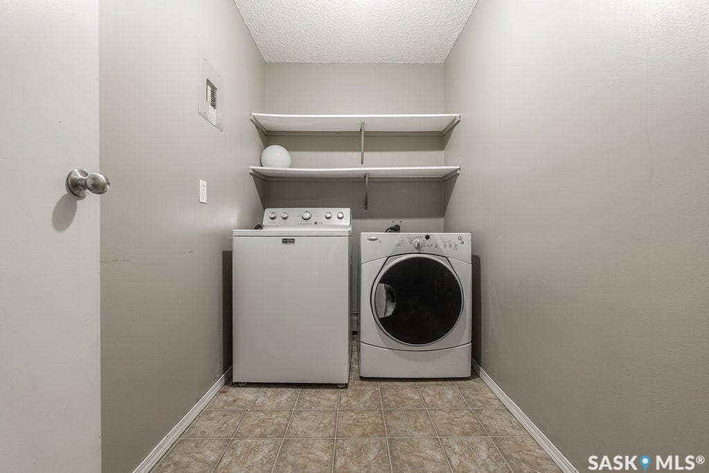 3302 33rd Street W, #212, Saskatoon SK S7L 6C9