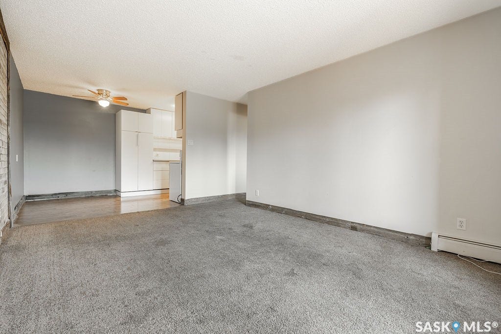 3302 33rd Street W, #212, Saskatoon SK S7L 6C9