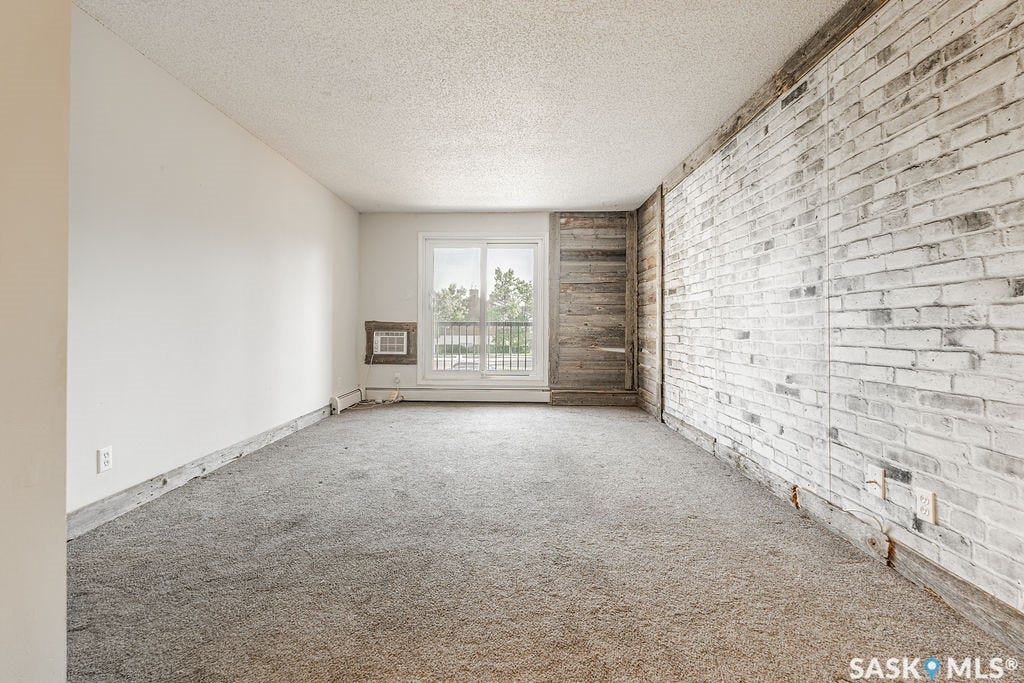 3302 33rd Street W, #212, Saskatoon SK S7L 6C9
