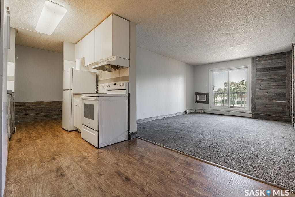 3302 33rd Street W, #212, Saskatoon SK S7L 6C9