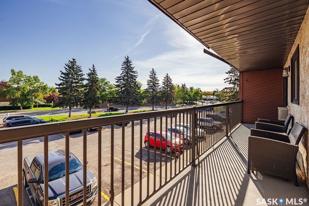 3302 33rd Street W, #212, Saskatoon SK S7L 6C9