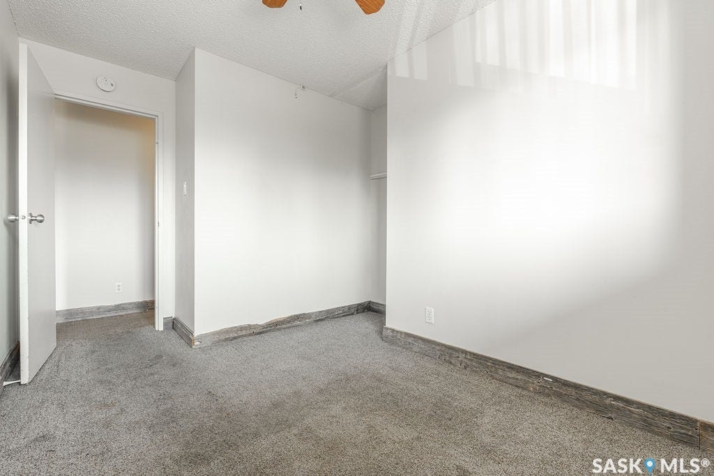 3302 33rd Street W, #212, Saskatoon SK S7L 6C9