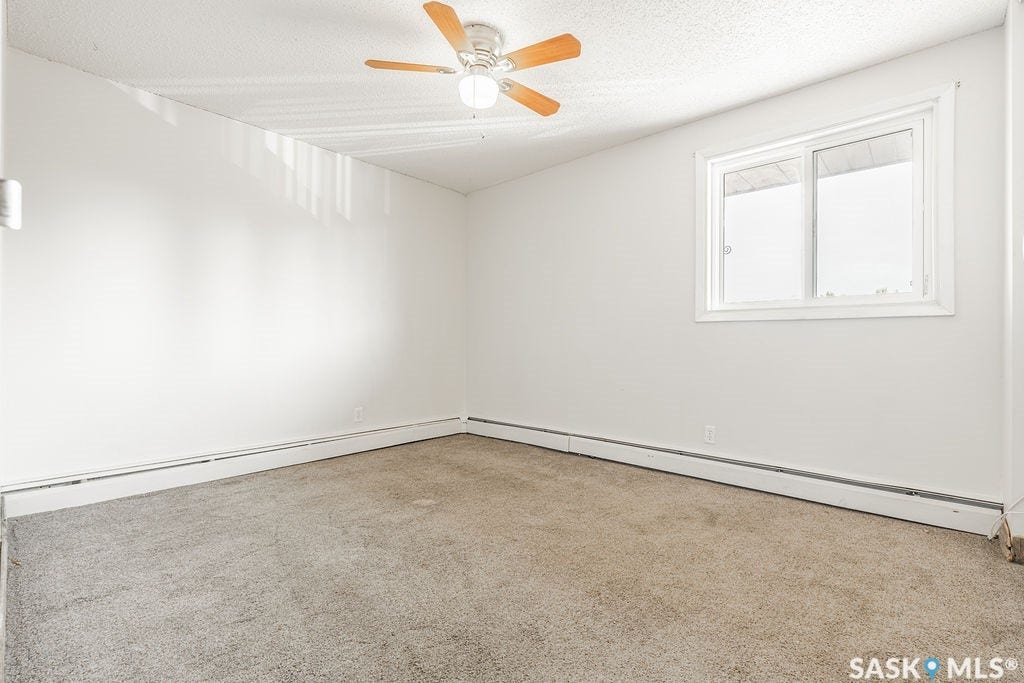 3302 33rd Street W, #212, Saskatoon SK S7L 6C9