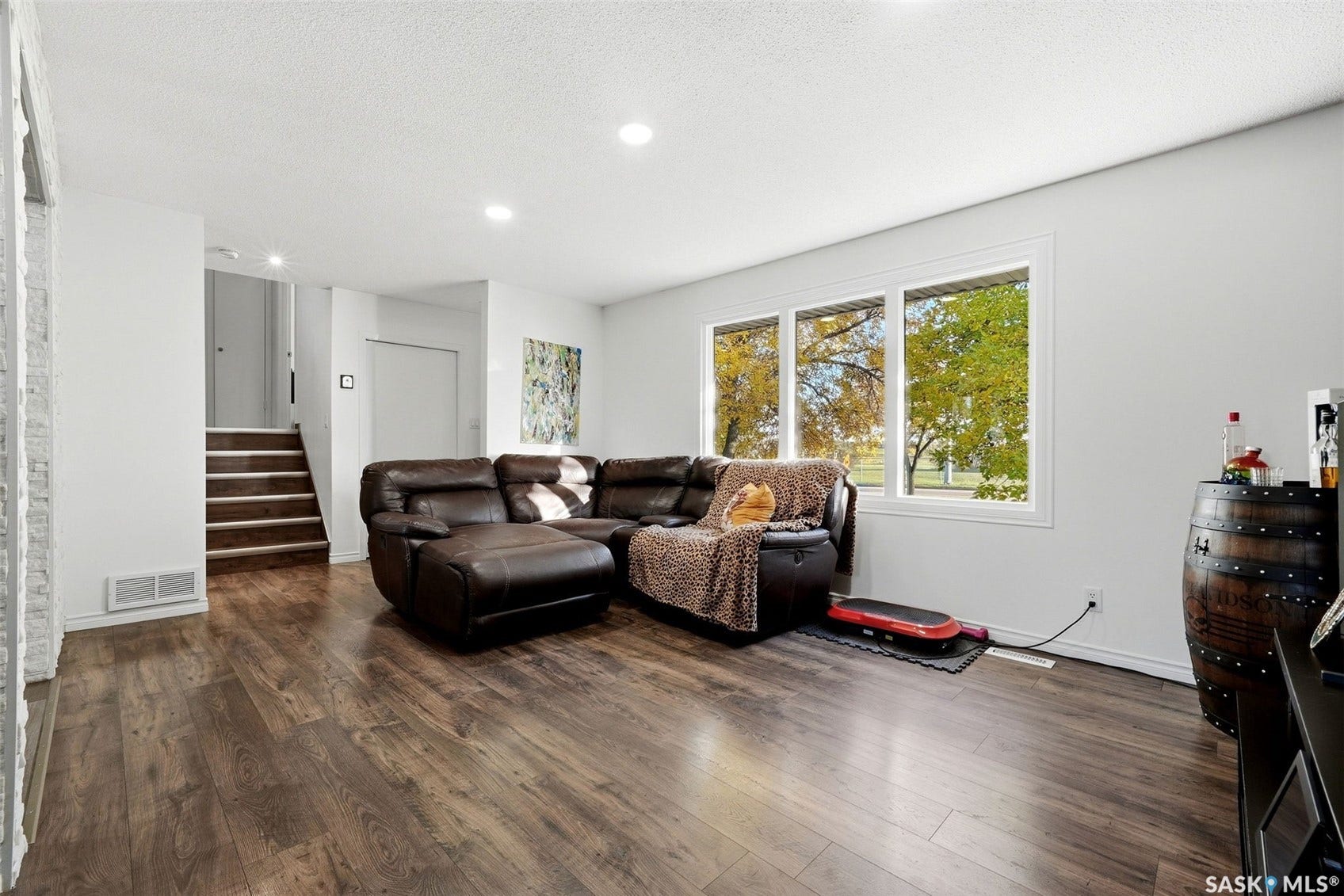 6610 Dewdney Avenue, Regina SK S4T 6W7