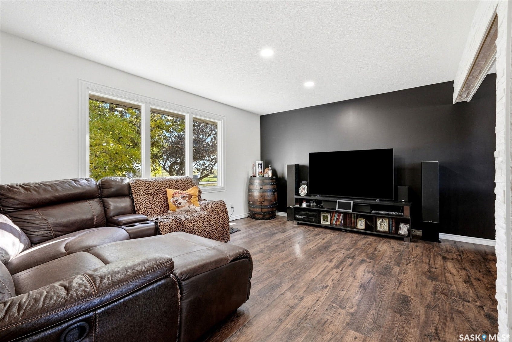 6610 Dewdney Avenue, Regina SK S4T 6W7