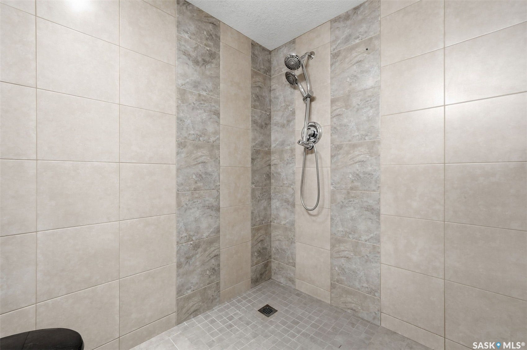 6610 Dewdney Avenue, Regina SK S4T 6W7