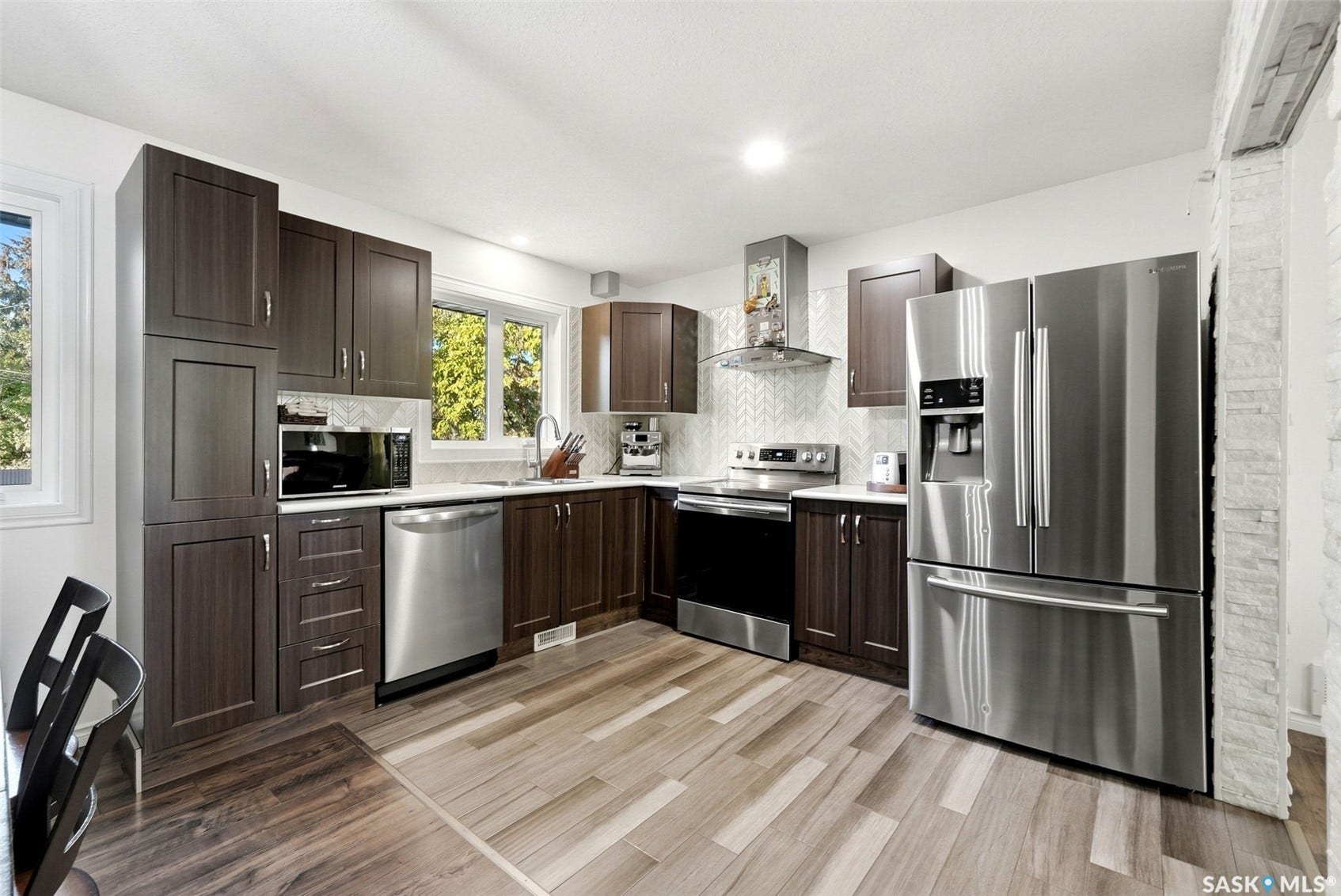6610 Dewdney Avenue, Regina SK S4T 6W7