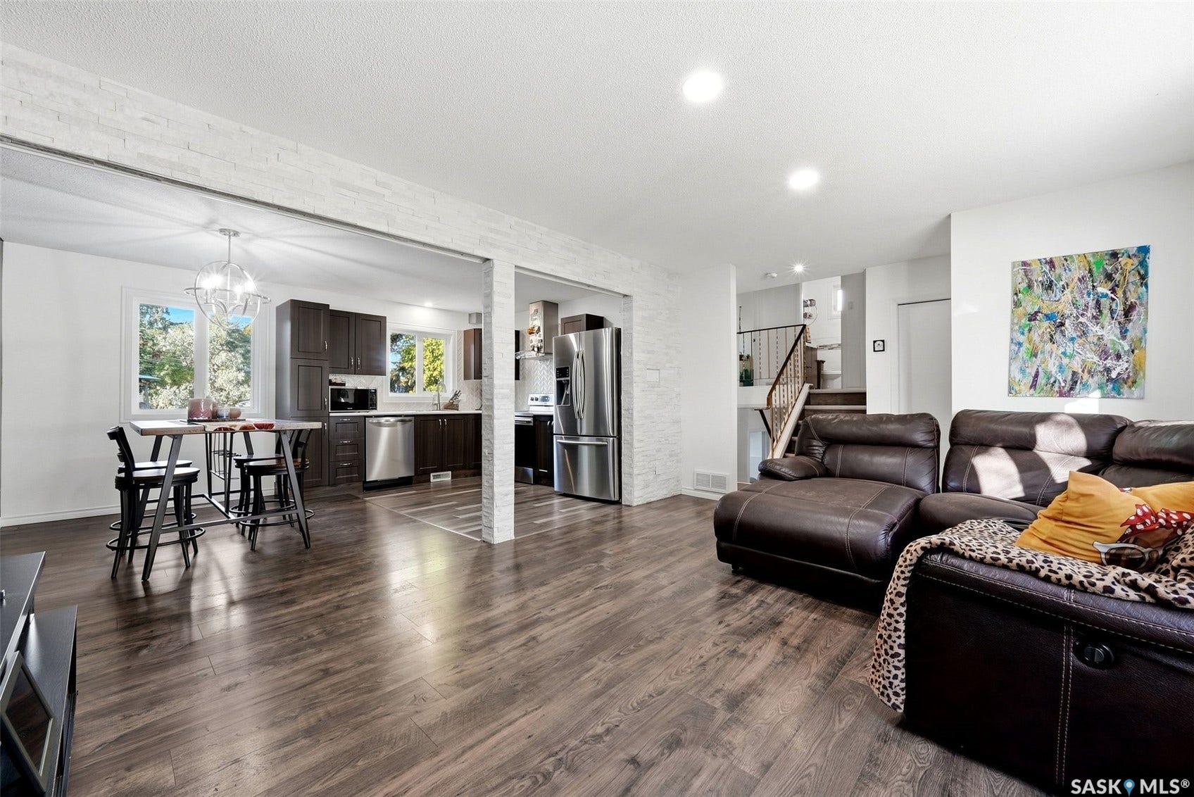 6610 Dewdney Avenue, Regina SK S4T 6W7