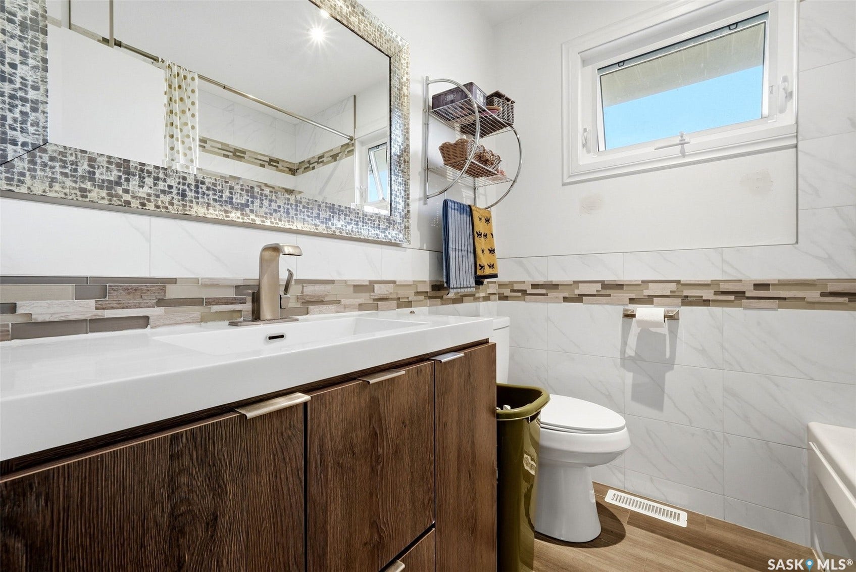6610 Dewdney Avenue, Regina SK S4T 6W7