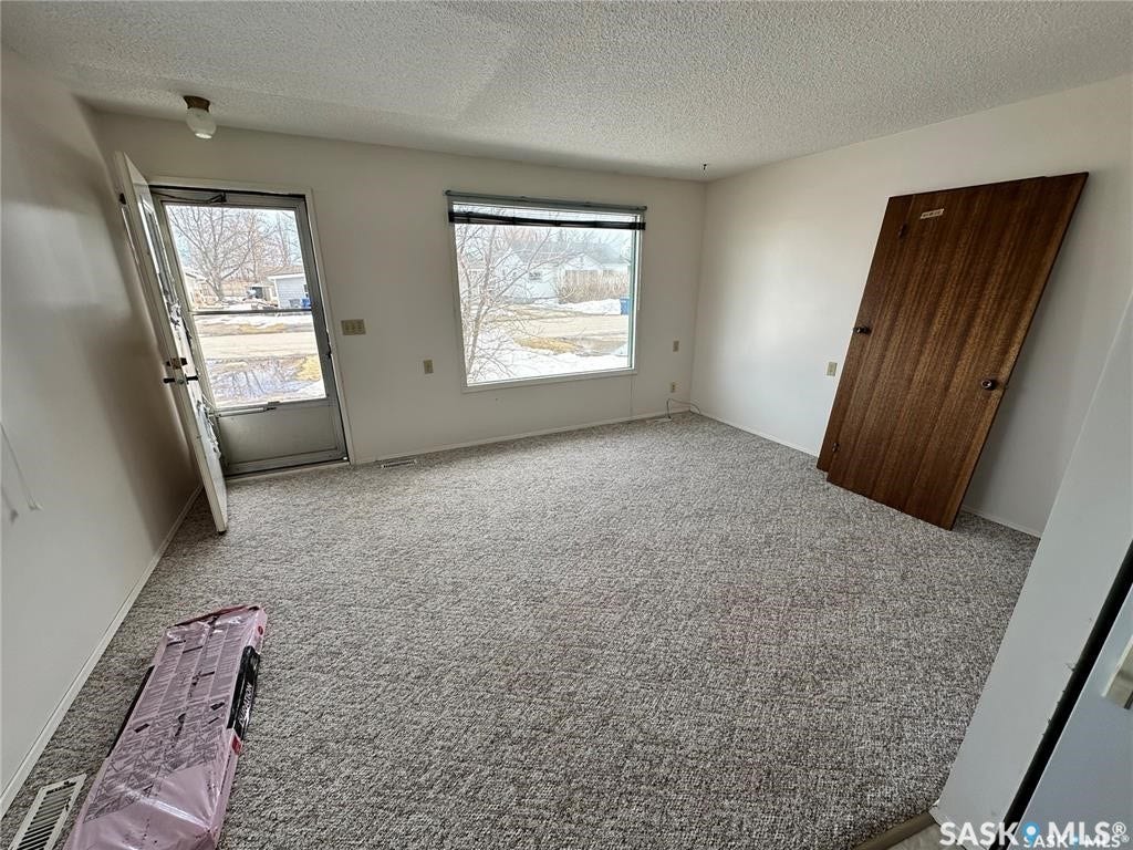 208 Lynch Street, Maryfield SK S0C 2K0