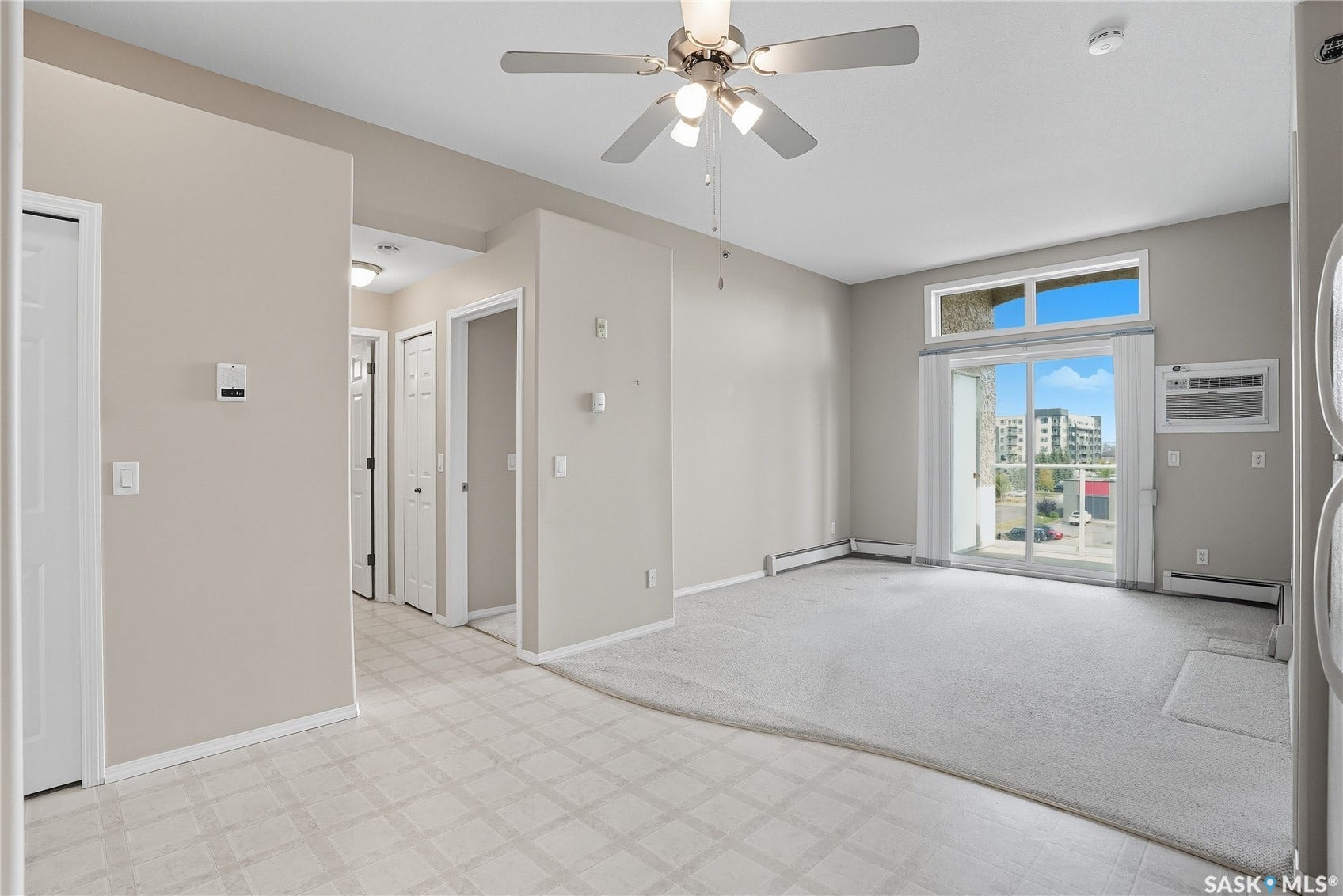 215 Lowe Road, #409, Saskatoon SK S7S 1N1