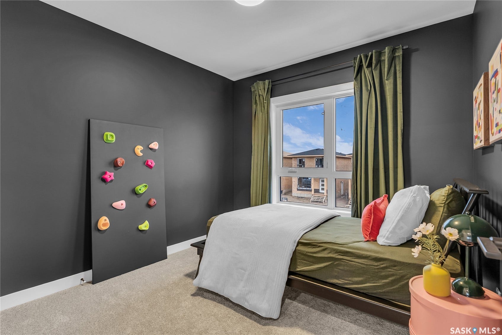 126 Amisk Way, Saskatoon SK S7V 1W5