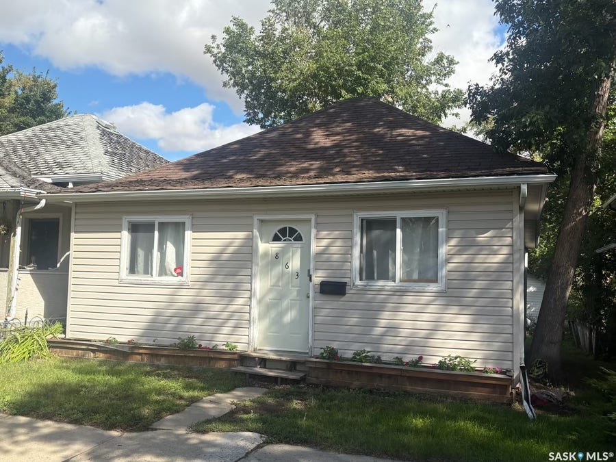Property photo for 863 Elgin Avenue, Moose Jaw SK
