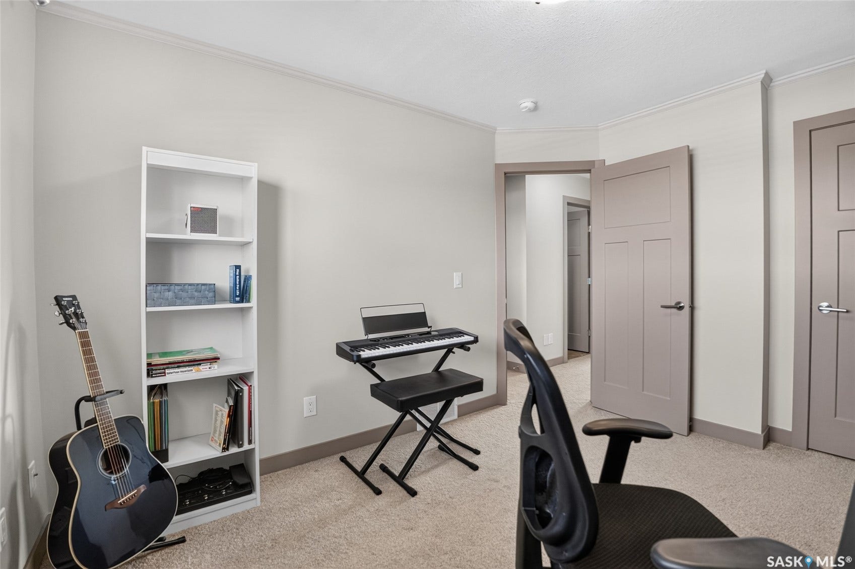 202 Maningas Bend, Saskatoon SK S7W 0P5
