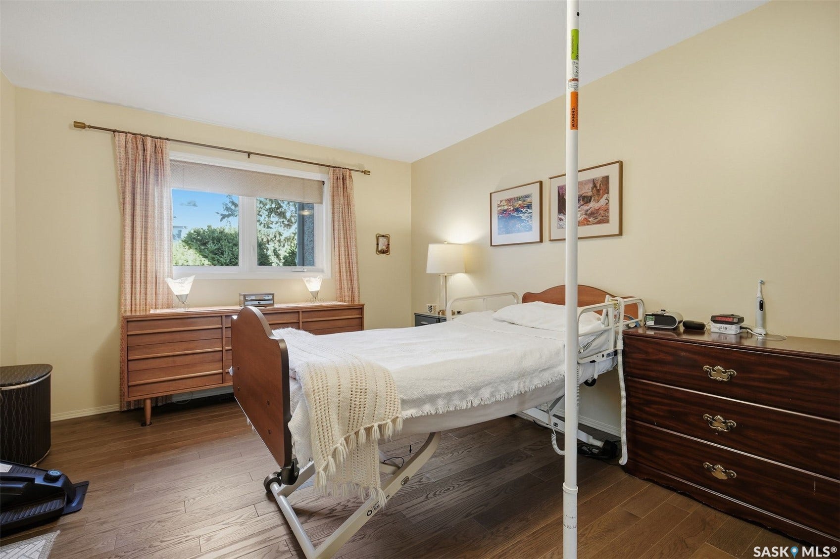 Wood-finish flooring throughout