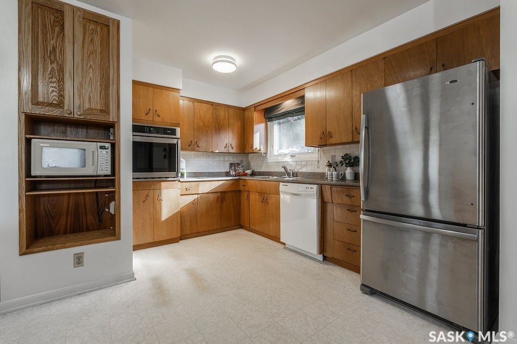 56 Morris Drive, Saskatoon SK S7L 3V2