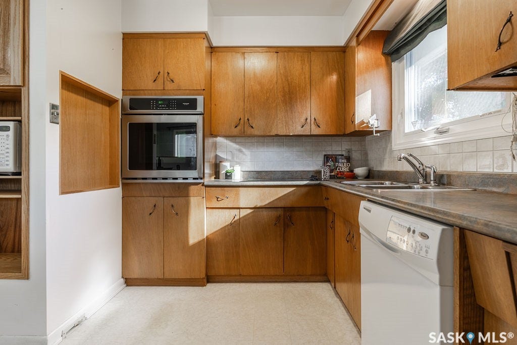56 Morris Drive, Saskatoon SK S7L 3V2