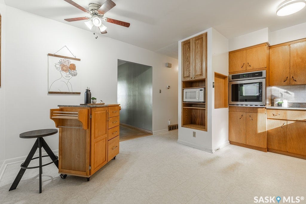 56 Morris Drive, Saskatoon SK S7L 3V2