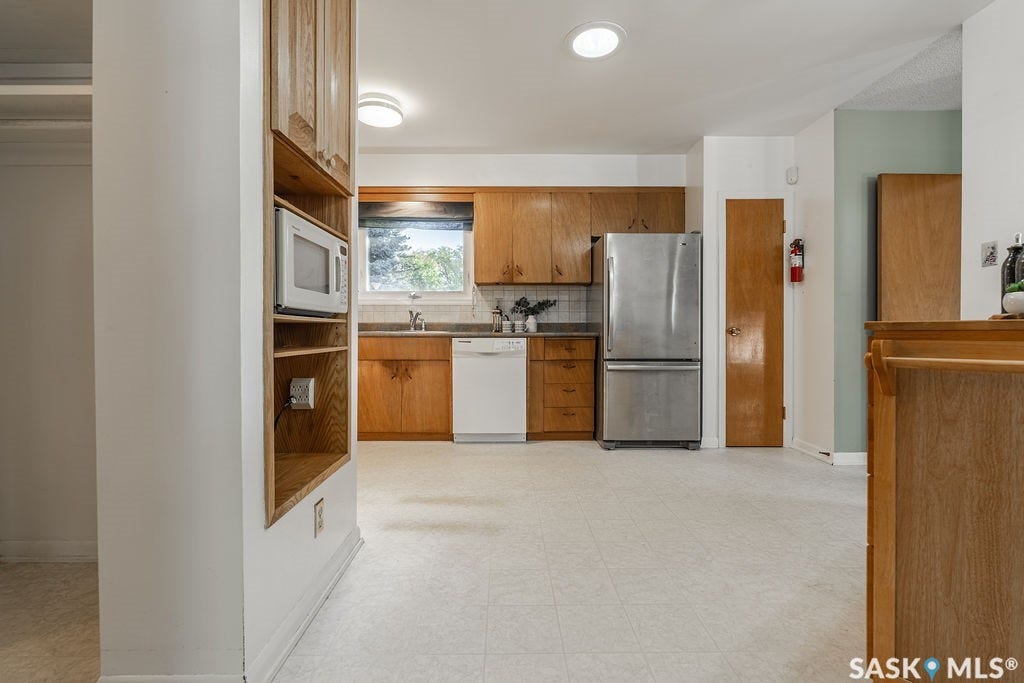 56 Morris Drive, Saskatoon SK S7L 3V2
