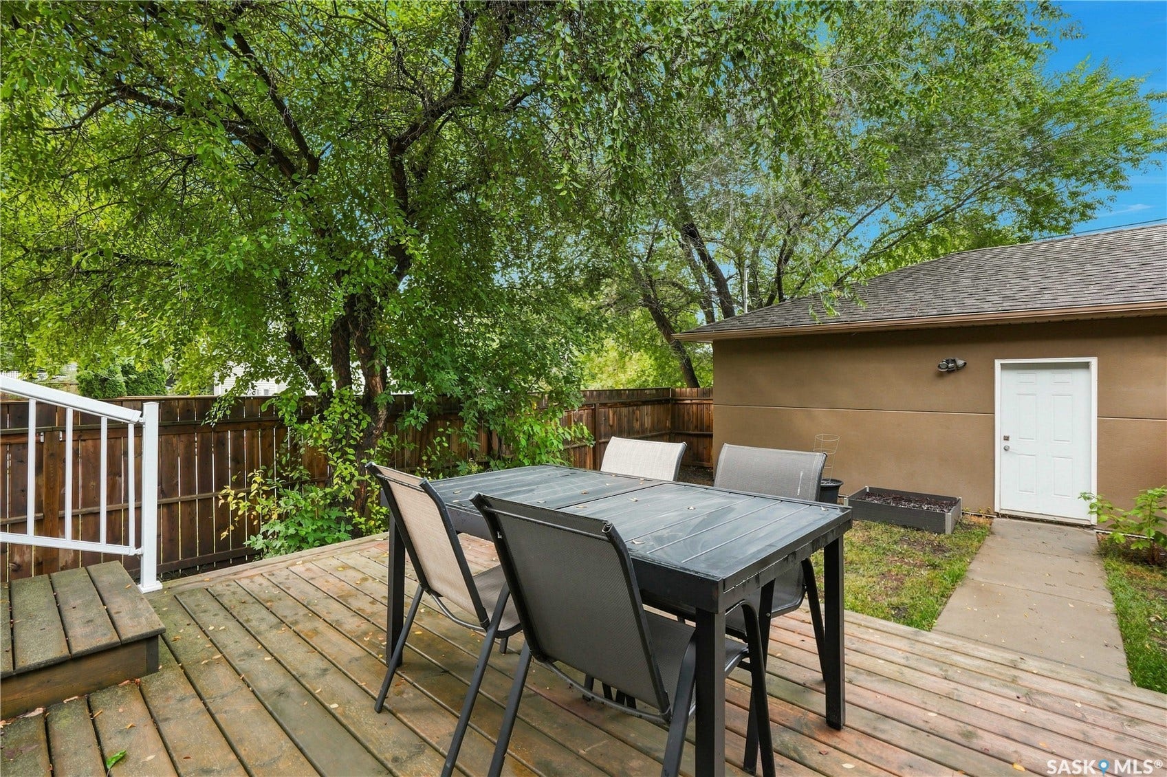 1201 12th Street E, Saskatoon SK S7H 0E3