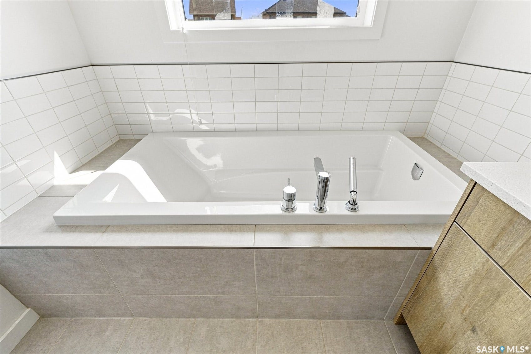 3043 Brighton Common, Saskatoon SK S7V 0Z5