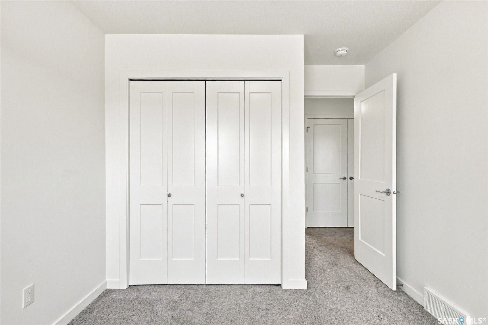3043 Brighton Common, Saskatoon SK S7V 0Z5